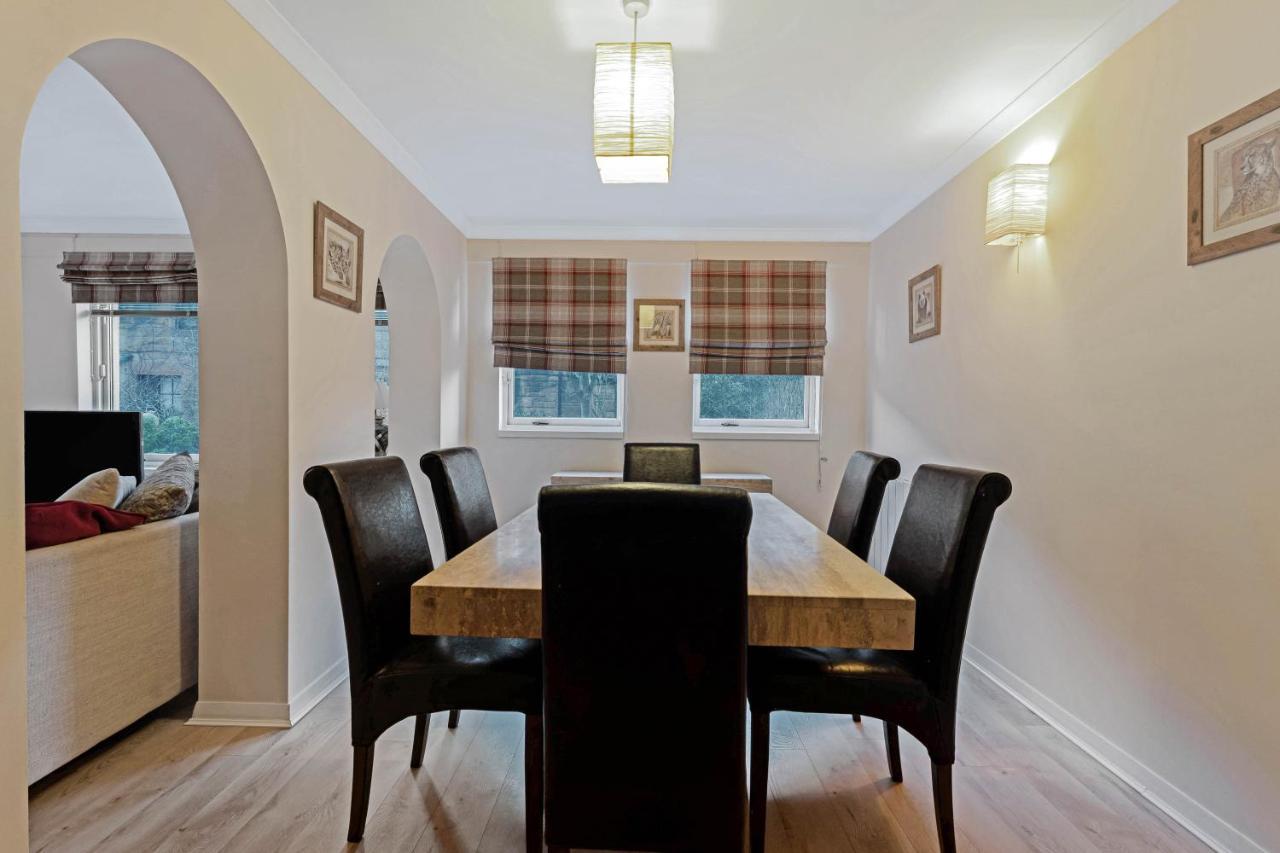 Elegant & Unique Getaway - Spacious 3 Bedroom, 2 Bathroom City Centre Apartment - Free Allocated Parking. Edinburgh Eksteriør bilde